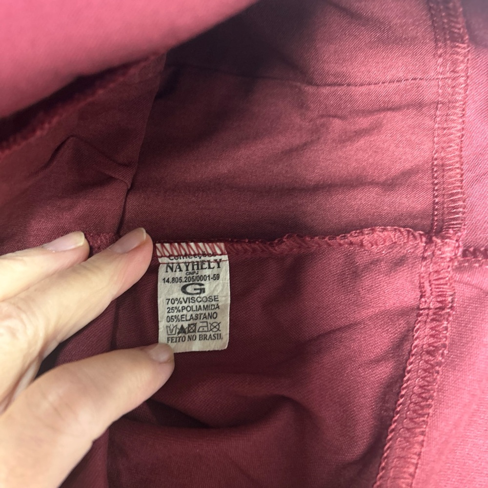Chic Burgundy Peplum Camisole - Picture 3 of 3